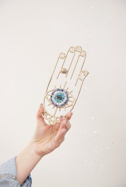 Hamsa Healing Crystal Grid by Ariana Ost